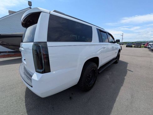 Used 2020 Chevrolet Suburban LS w/ Max Trailering Package AWD/4WD image 9