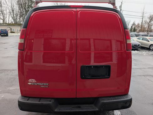 Used 2015 Chevrolet Express 2500 Extended image 8