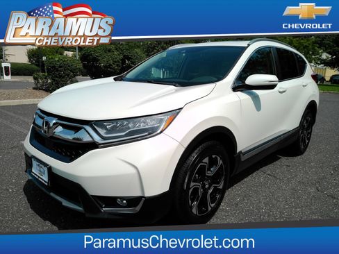 Used 2018 Honda CR-V Touring image 1