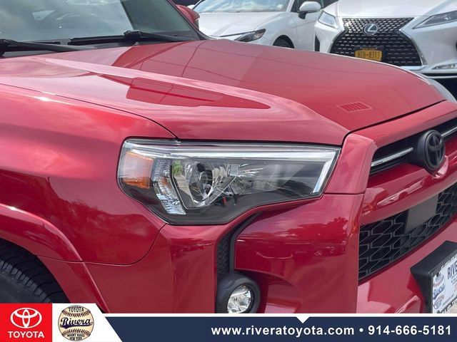 Used 2024 Toyota 4Runner SR5 RWD image 10