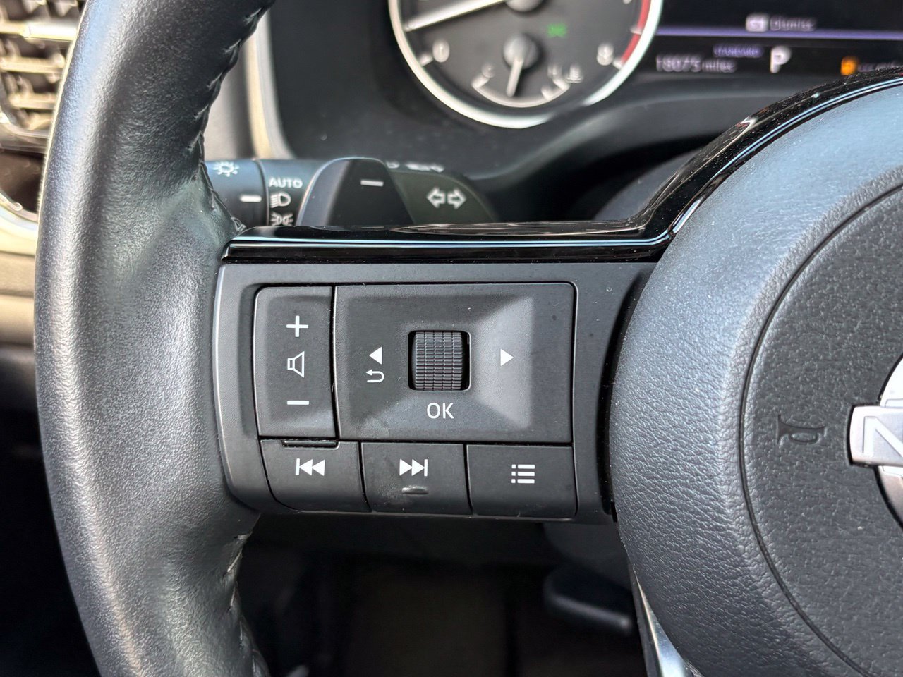 Certified 2023 Nissan Rogue SL FWD image 31
