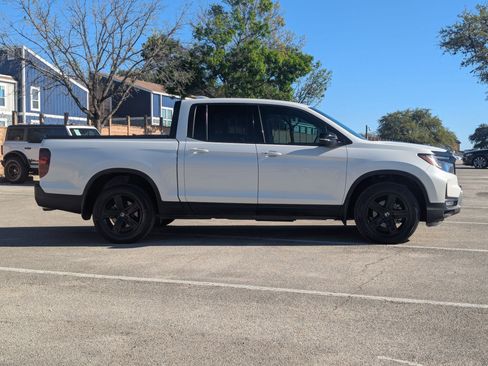 Used 2022 Honda Ridgeline Black Edition image 2