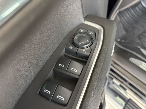 Used 2024 GMC Sierra 1500 SLT AWD/4WD image 12