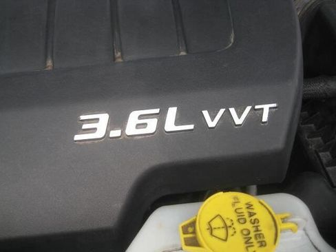 Used 2014 Dodge Journey SXT image 34