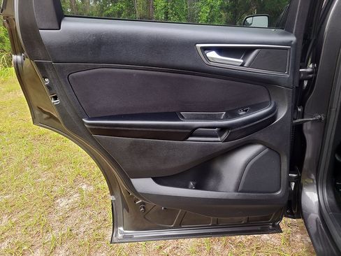 Used 2015 Ford Edge SE AWD/4WD image 27