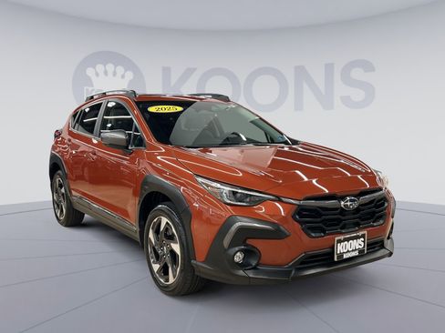 Used 2025 Subaru Crosstrek 2.5i Limited w/ Crosstrek Mirror Package image 7