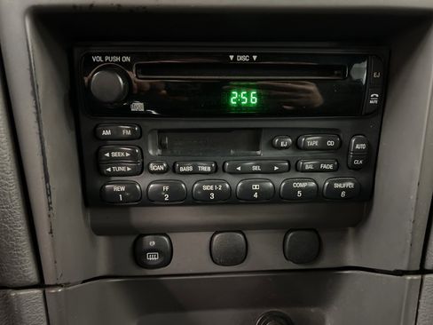 Used 2001 Ford Mustang Coupe image 10