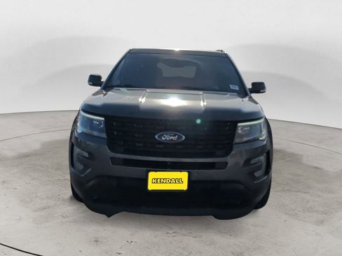 Used 2017 Ford Explorer Sport w/ Equipment Group 401A image 8