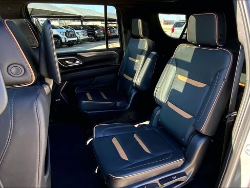 Used 2023 GMC Yukon XL AT4 w/ AT4 Premium Plus Package image 20