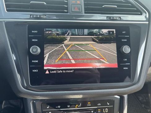Certified 2023 Volkswagen Tiguan SE AWD/4WD image 13