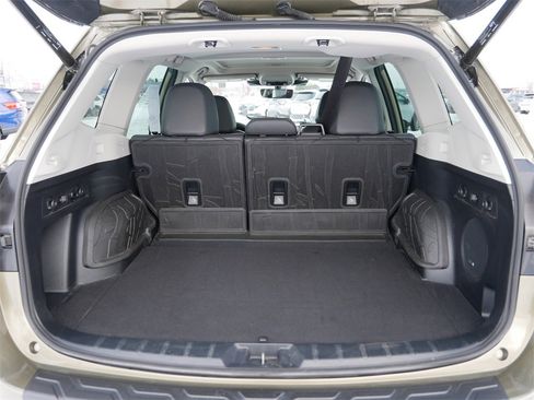 Used 2023 Subaru Forester Limited w/ Popular Package #3 image 12