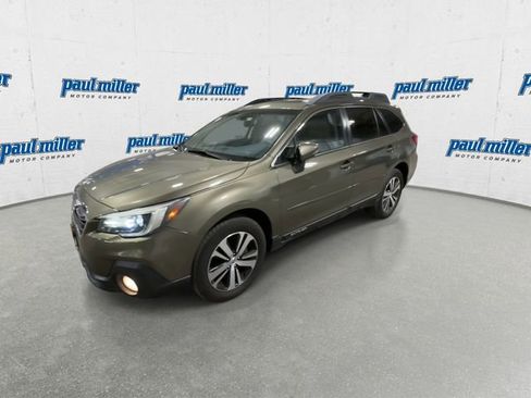 Used 2019 Subaru Outback 3.6R Limited image 5