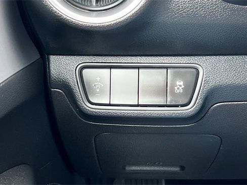 Used 2023 Kia Forte LXS image 34