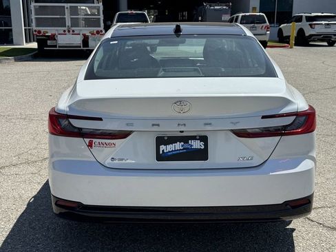 Used 2025 Toyota Camry XLE w/ Premium Package FWD image 3