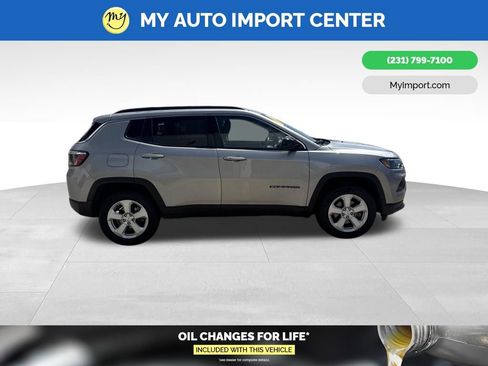 Used 2022 Jeep Compass Latitude w/ Convenience Group AWD/4WD image 8