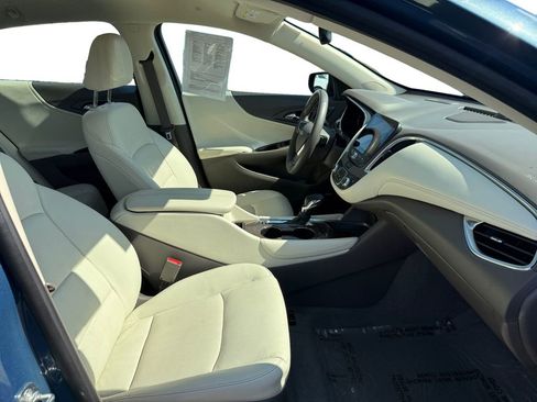 Used 2024 Chevrolet Malibu LT FWD image 17