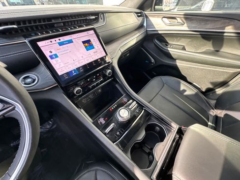 Used 2023 Jeep Grand Cherokee Overland w/ MOPAR Finishing Package image 26