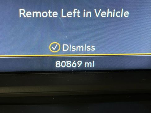 Used 2020 GMC Sierra 1500 SLT w/ SLT Premium Package image 18