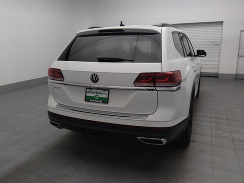 Used 2023 Volkswagen Atlas SE w/ Black Wheel Package FWD image 7
