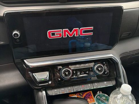 Used 2023 GMC Sierra 1500 Denali w/ Technology Package image 10