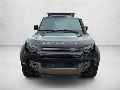Used 2020 Land Rover Defender 110 X image 2