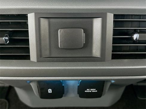 Used 2022 Ford F150 XLT w/ Equipment Group 302A High image 12