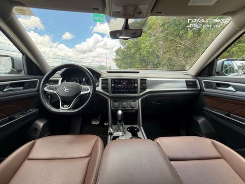 Used 2021 Volkswagen Atlas SE w/ Towing Package AWD/4WD image 19