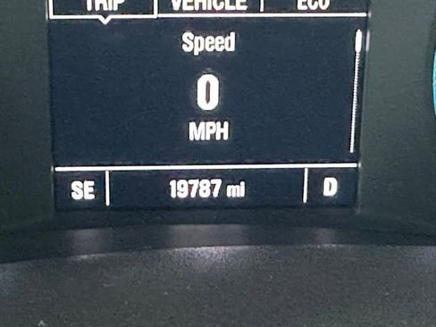 Certified 2024 Chevrolet Equinox LS w/ Driver Confidence II Package image 33