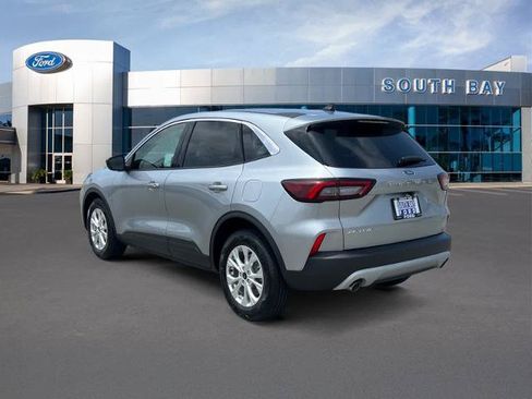 Certified 2023 Ford Escape Active FWD image 3