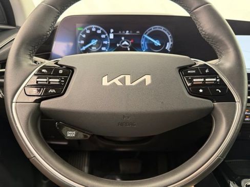 Used 2025 Kia Niro Wind w/ Wind Preserve Package FWD image 42
