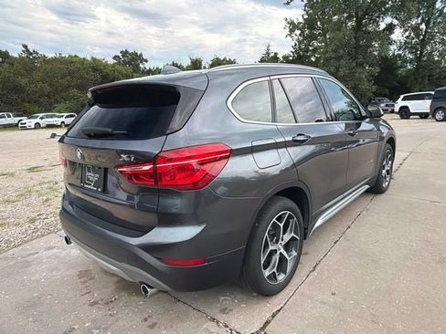 Used 2018 BMW X1 xDrive28i AWD/4WD image 3