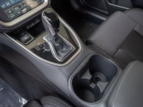 Used 2025 Subaru Outback Premium w/ Popular Package #1 image 10