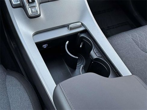 Used 2022 Hyundai Palisade SE image 16