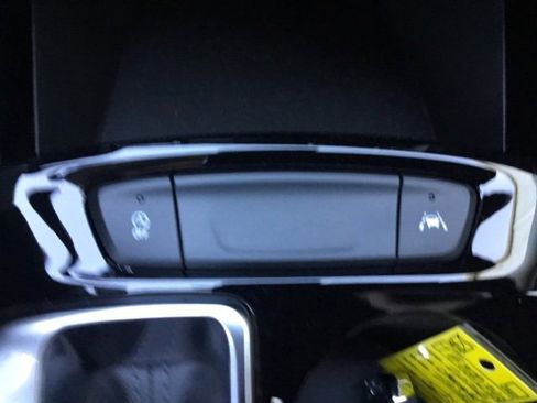 New 2025 Chevrolet Trax ACTIV w/ Driver Confidence Package image 13