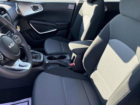 New 2025 Kia Soul LX image 21