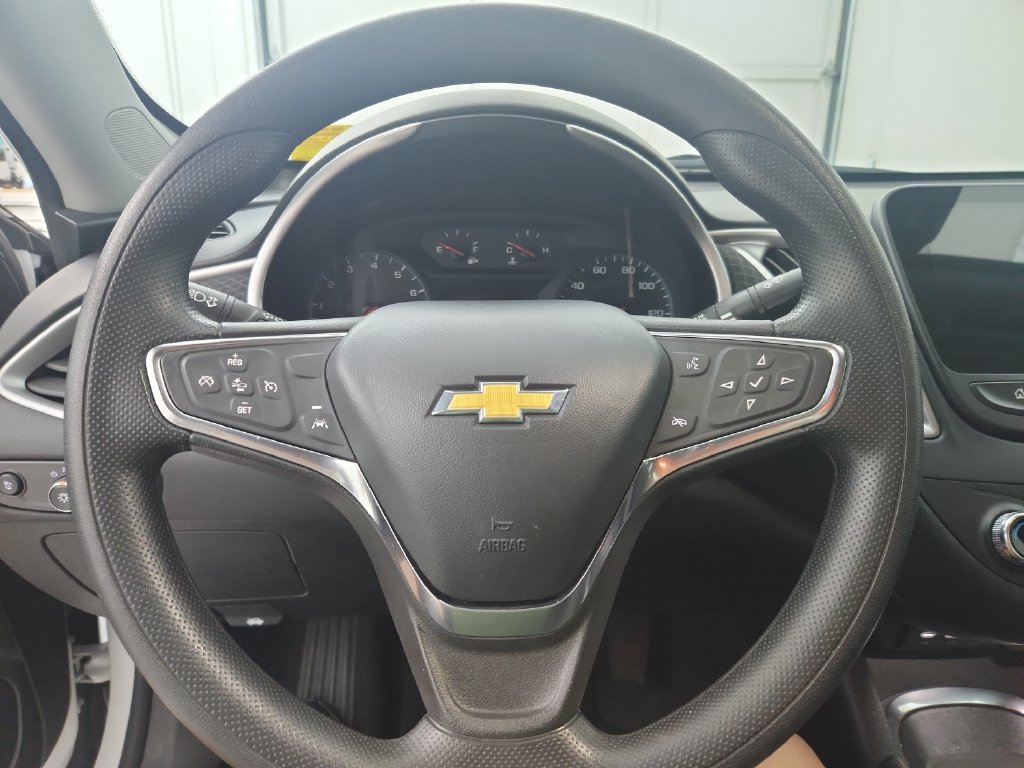 Used 2025 Chevrolet Malibu LT FWD image 24