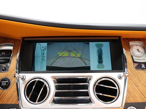 Used 2016 Rolls-Royce Dawn Convertible 2D image 29