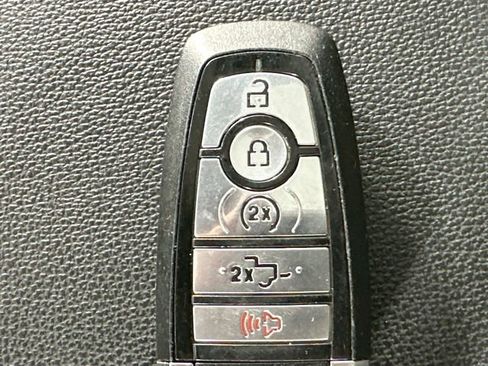 Used 2022 Ford F150 Lariat w/ Equipment Group 502A High AWD/4WD image 17