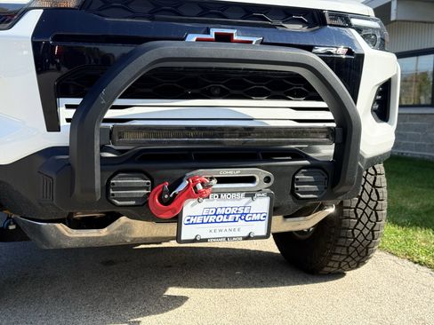New 2025 Chevrolet Colorado ZR2 w/ Off-Road Front Bumper Package AWD/4WD image 13