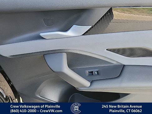 New 2026 Volkswagen Tiguan SE R-Line image 46