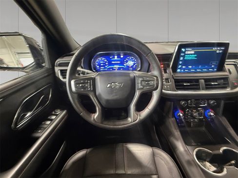 Used 2022 Chevrolet Suburban RST w/ Sport Performance Package image 13