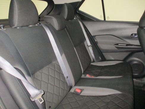 Used 2020 Nissan Kicks SV w/ Exterior Package FWD image 17
