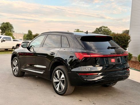 Used 2024 Audi Q8 e-tron Premium AWD/4WD image 11
