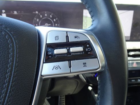 Used 2023 Kia Telluride SX FWD image 23