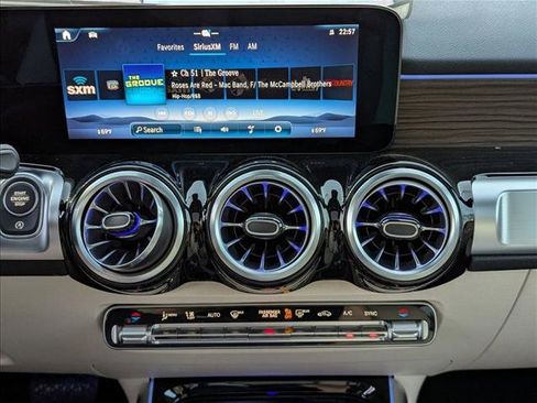 New 2026 Mercedes-Benz GLB 250 image 12
