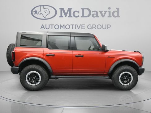 Used 2023 Ford Bronco Big Bend w/ Sasquatch Package AWD/4WD image 9