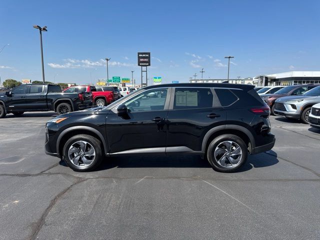 Used 2025 Nissan Rogue SV FWD image 8