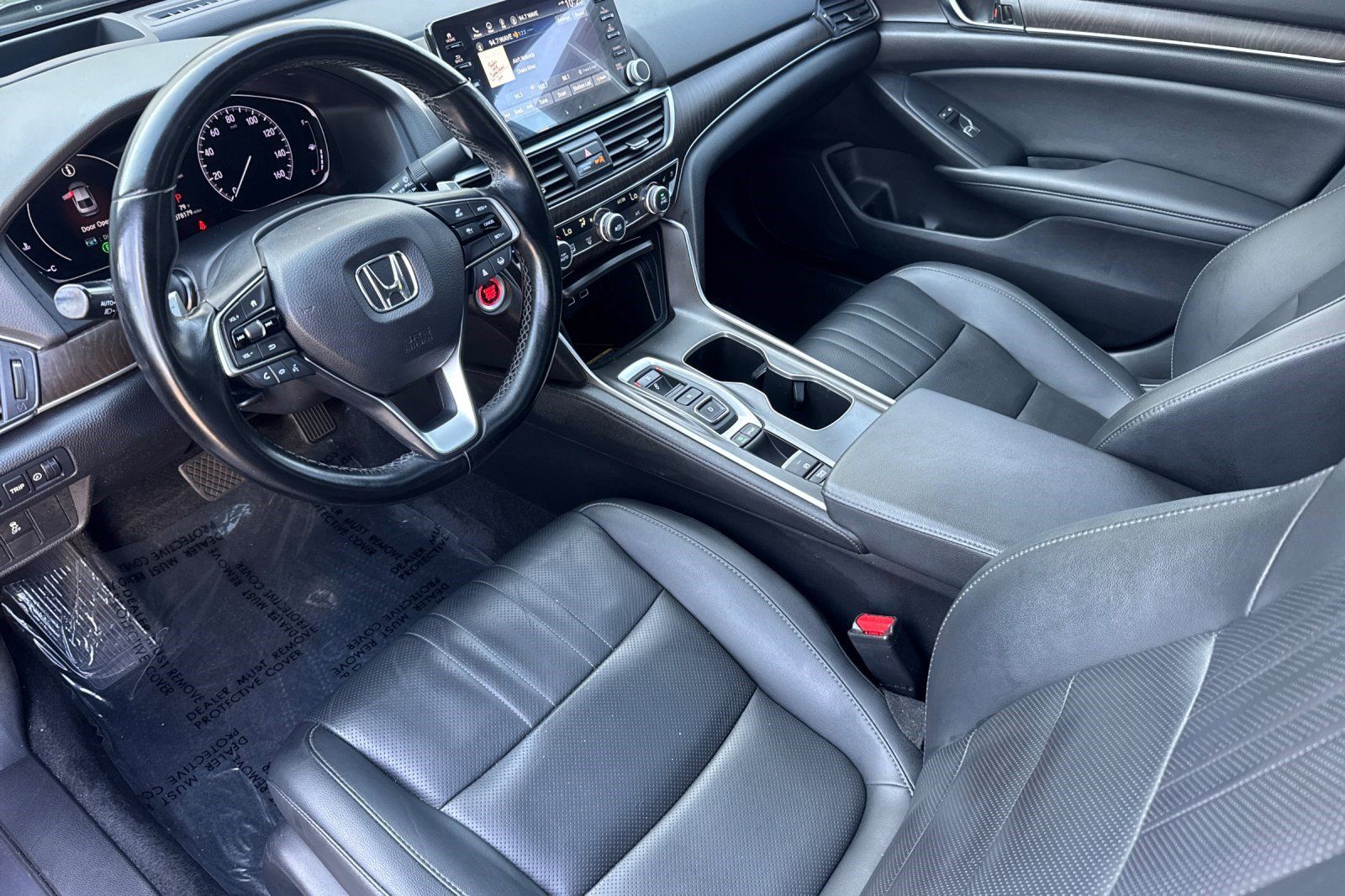 Used 2021 Honda Accord Touring image 4