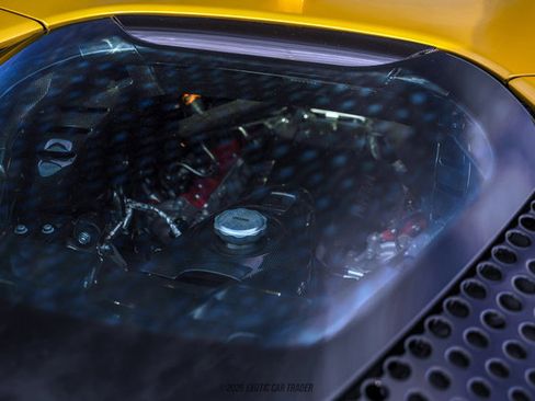 Used 2024 Ferrari SF90 Spider image 61