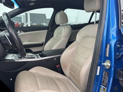 Used 2018 Kia Stinger GT2 image 11